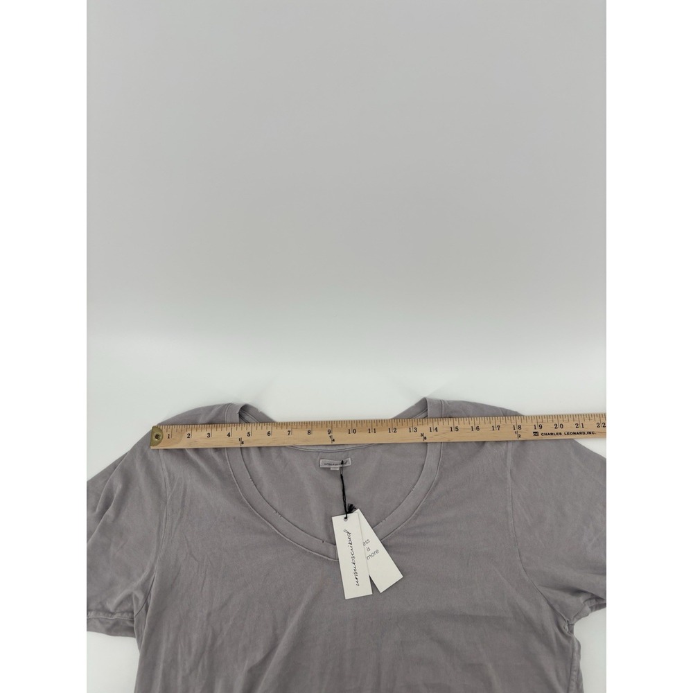 NWT Unsubscribed Distressed V Neck T Shirt Sz M Quiet Luxury Momcore Preppy - Picture 6 of 9